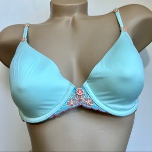 NEW Victoria's Secret Floral Embroidery Underwire Mesh Bra 36C